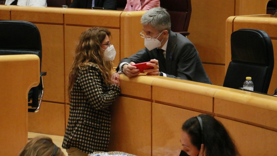 Almudena Otaola reclama al Ministerio del Interior que habilite recursos para tramitar con diligencia las solicitudes de acogida de las personas migrantes Almudena Otaola reclama al Ministerio del Interior que habilite recursos para tramitar con diligencia las solicitudes de acogida de las personas migrantes