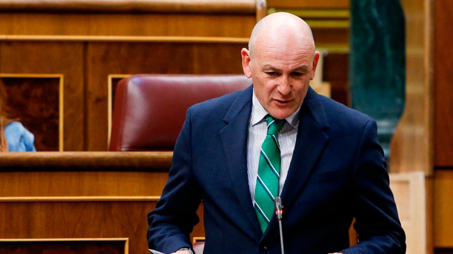 Joseba Agirretxea denuncia la exclusión “injusta e incomprensible” de la bonificación al combustible a la flota pesquera de altura Joseba Agirretxea denuncia la exclusión “injusta e incomprensible” de la bonificación al combustible a la flota pesquera de altura