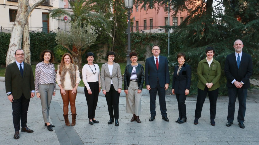 Indarkeriaren aurrean haurrak eta nerabeak babesteko lege organikoaren erregelamendu bidezko garapenaz galdetuko dio EAJ-PNVk Espainiako Gobernuari