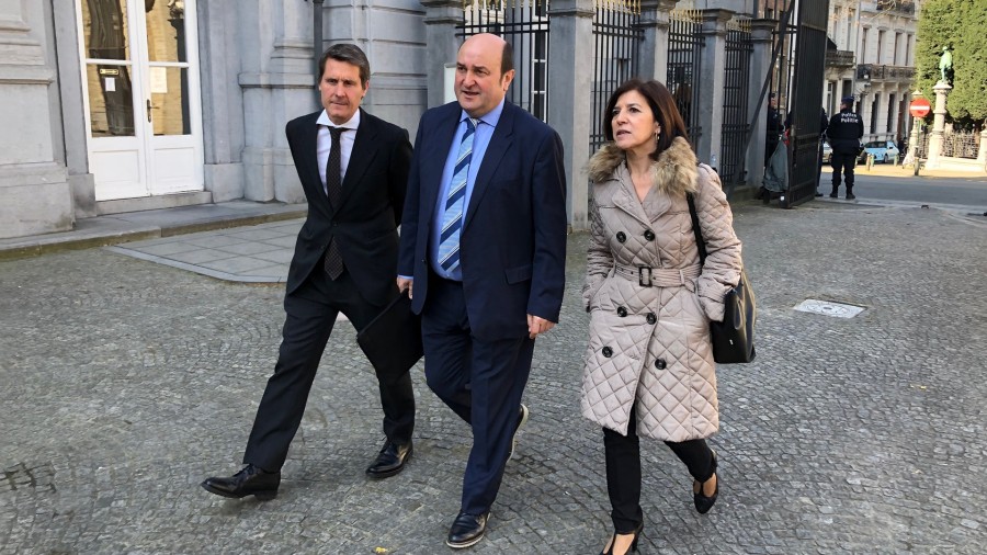 Ortuzar participará mañana en la cumbre de Renew Europe en Bruselas, a la que asisten ocho jefes de Estado y primeros ministros europeos Ortuzar participará mañana en la cumbre de Renew Europe en Bruselas, a la que asisten ocho jefes de Estado y primeros ministros europeos