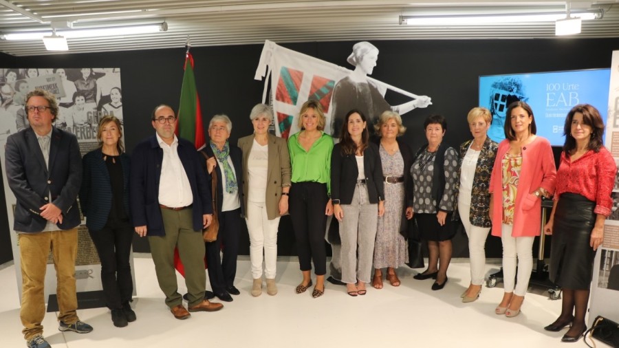 Emakume Abertzale Batzak, euskal emakume abertzaleak ahaldundu zituen mugimendu feministak, 100 urte bete ditu