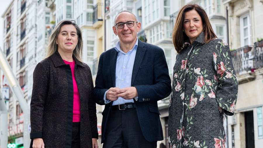 Ramiro González, Irma Basterra y Beatriz Artolazabal encabezarán en Araba las candidaturas de EAJ-PNV a diputado general, presidenta de Juntas Generales y alcaldesa de Vitoria-Gasteiz Ramiro González, Irma Basterra y Beatriz Artolazabal encabezarán en Araba las candidaturas de EAJ-PNV a diputado general, presidenta de Juntas Generales y alcaldesa de Vitoria-Gasteiz