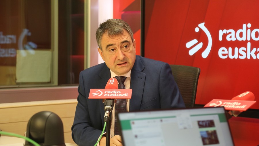 Aitor Esteban bidegabeko erabiltze delituaz: “Egoki jotzen dugu 2015eko erreforma baino lehenagoko Zigor Kodera itzultzea Aitor Esteban bidegabeko erabiltze delituaz: “Egoki jotzen dugu 2015eko erreforma baino lehenagoko Zigor Kodera itzultzea