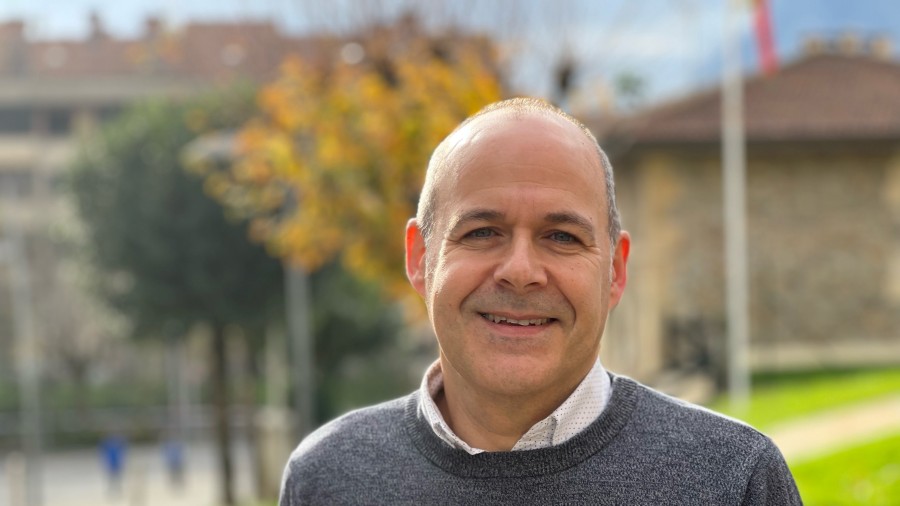 Iñaki Totorikaguena Sarrionandiak Iurreta hobetzen jarraitzeko “lana, dedikazio osoa, hurbiltasuna eta proiektu ilusionagarriak” eskaintzen jarraituko du