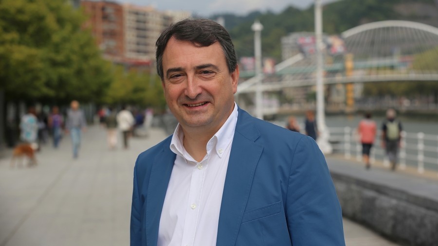Aitor Esteban: “El PNV no va a ser muleta de nadie, nos presentamos para representar a Euskadi y defender los intereses de la ciudadanía vasca”