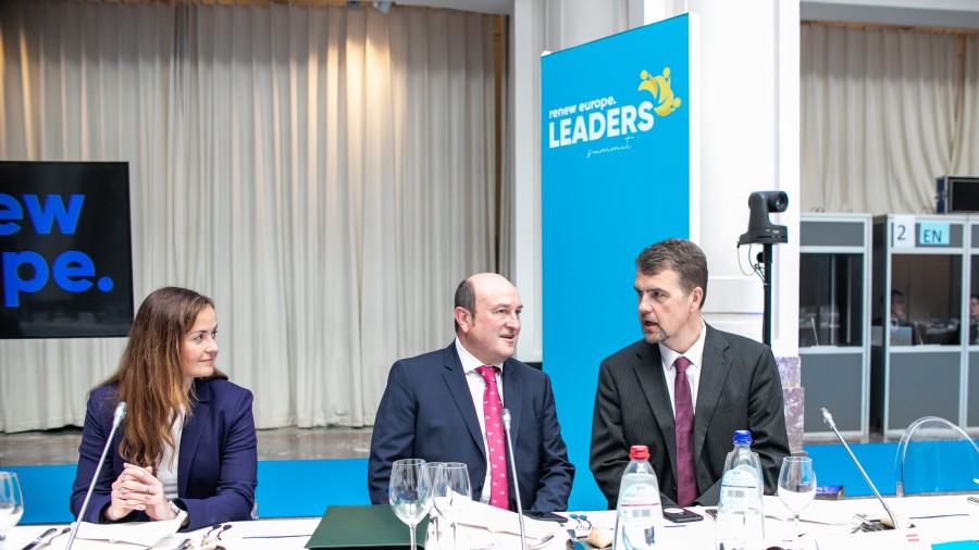 Ortuzar eta Esteban Renew Europek bihar Bruselan egingo duen Liderren Goi Bileran izango dira, Europako zazpi Estatutako buru eta lehen ministroekin