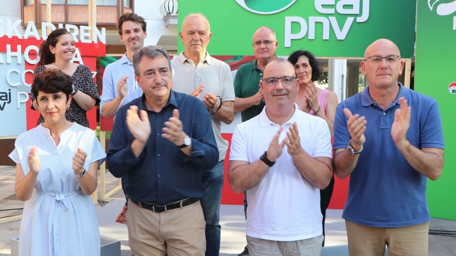 Aitor Estebanek U23aren ondoren, eta PSOEren laguntzarekin, antzeman daitekeen “panorama birzentralizatzailearen kontra” ohartarazi du ‘LOAPA berri bat‘ ari baita prestatzen