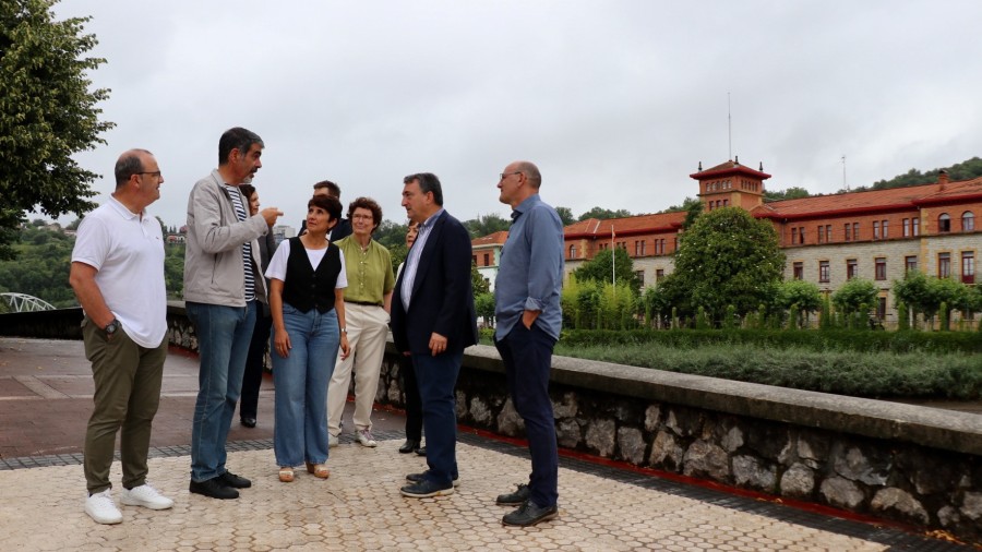 Aitor Esteban: “Loiolako kuartelen inguruan lortu dugun akordioa da EAJ-PNVk garatzen duen etxebizitza politika eraginkor eta errealaren adibiderik ezin hobea” Aitor Esteban: “Loiolako kuartelen inguruan lortu dugun akordioa da EAJ-PNVk garatzen duen etxebizitza politika eraginkor eta errealaren adibiderik ezin hobea”