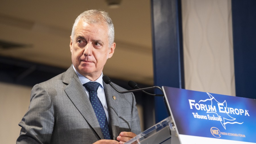 Urkullu llama a desterrar las actitudes individualistas en pro del beneficio comunitario