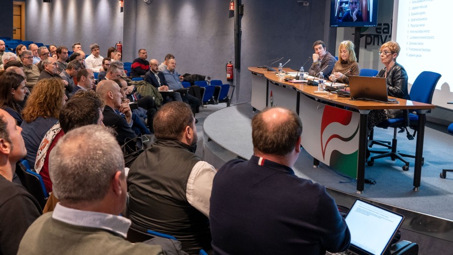 Sabin Etxean egin da gaur arratsaldean Energia trantsizioari eta klima aldaketari buruzko Lege proiektuaren inguruko bilera Sabin Etxean egin da gaur arratsaldean Energia trantsizioari eta klima aldaketari buruzko Lege proiektuaren inguruko bilera