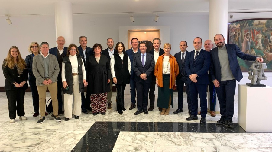Euskadiko Trantsizio Energetikoaren eta Klima Aldaketaren Legea onartu da, akordio zabalarekin eta neutraltasun klimatikoa lortzeko helburuarekin, “inor atzean utzi gabe” Euskadiko Trantsizio Energetikoaren eta Klima Aldaketaren Legea onartu da, akordio zabalarekin eta neutraltasun klimatikoa lortzeko helburuarekin, “inor atzean utzi gabe”