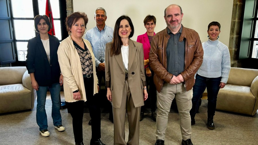 Tejeria: “Berdintasun-politiketan hartutako lidergo instituzionalari esker, Euskadi berdintasun indizeen lehen lerroetan kokatu du EAJ-k” Tejeria: “Berdintasun-politiketan hartutako lidergo instituzionalari esker, Euskadi berdintasun indizeen lehen lerroetan kokatu du EAJ-k”