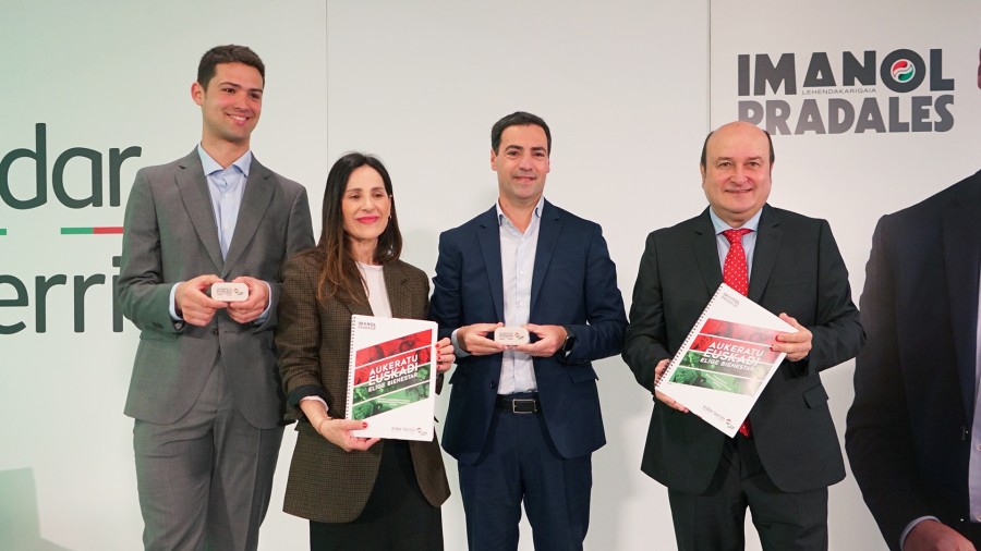 Pradalesek Euskadiko ongizatea areagotzeko konpromisoen dekalogoa aurkeztu du Vitoria-Gasteizen Pradalesek Euskadiko ongizatea areagotzeko konpromisoen dekalogoa aurkeztu du Vitoria-Gasteizen