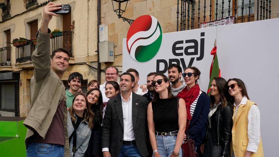 Pradales: “Una Euskadi cohesionada es una Euskadi con oportunidades para desarrollar un proyecto de vida donde cada cual elija” Pradales: “Una Euskadi cohesionada es una Euskadi con oportunidades para desarrollar un proyecto de vida donde cada cual elija”