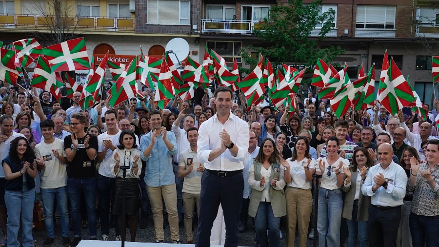 Imanol Pradales: “Benetako kanpaina oraintxe hasiko da. Irabazteko eta Araba ongizate mailan hazi arazteko aukera bikaina daukagu” Imanol Pradales: “Benetako kanpaina oraintxe hasiko da. Irabazteko eta Araba ongizate mailan hazi arazteko aukera bikaina daukagu”