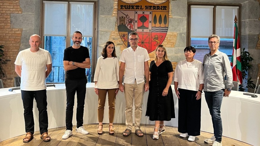 Tolosa paralisira ez eramateko, erabakiak hartzeko gaitasun gehiago eskatzen diogu Udal Gobernuari Tolosa paralisira ez eramateko, erabakiak hartzeko gaitasun gehiago eskatzen diogu Udal Gobernuari