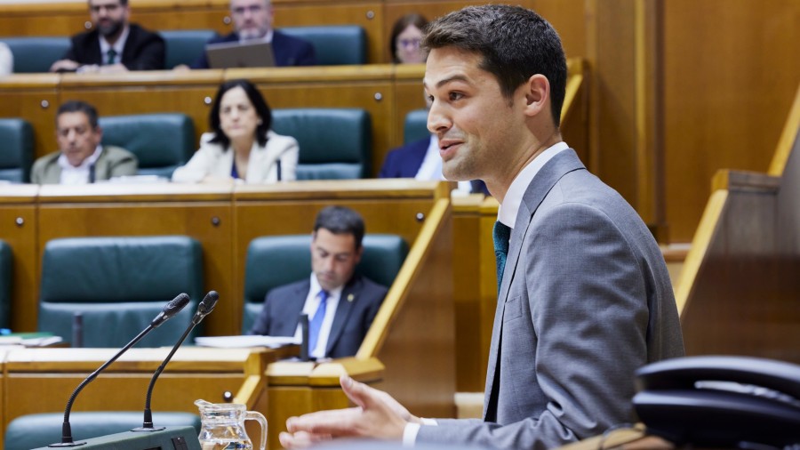 Joseba Díez Antxustegi aplaude la ambición del proyecto de futuro de Pradales y muestra la disposición de EAJ-PNV a alcanzar acuerdos para que Euskadi avance Joseba Díez Antxustegi aplaude la ambición del proyecto de futuro de Pradales y muestra la disposición de EAJ-PNV a alcanzar acuerdos para que Euskadi avance