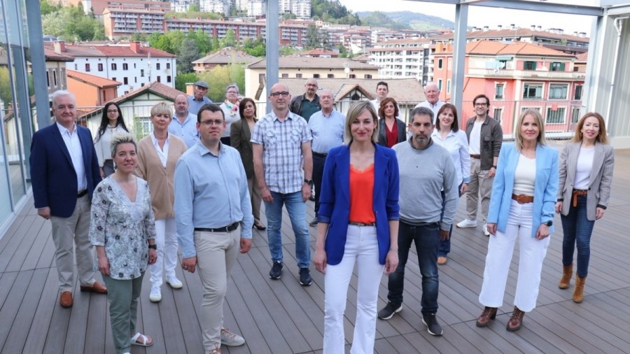 EAJ-PNV Arrasatek Maria Ubarretxena zoriondu du Eusko Jaurlaritzan duen erantzukizun berriagatik, bozeramaile eta Gobernantza, Administrazio Digital eta Autogobernu sailburu gisa EAJ-PNV Arrasatek Maria Ubarretxena zoriondu du Eusko Jaurlaritzan duen erantzukizun berriagatik, bozeramaile eta Gobernantza, Administrazio Digital eta Autogobernu sailburu gisa