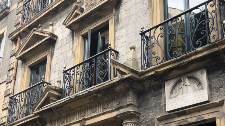 Hondarribiak Casadevante Jauregia galdu du gobernu taldearen gelditasunari esker Hondarribiak Casadevante Jauregia galdu du gobernu taldearen gelditasunari esker