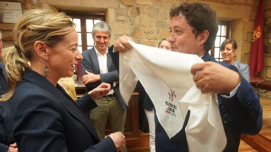 Zarauzko saihesbide berriaren proiektua urte amaieran lizitatuko da, beharrezko izapideak gainditu eta gero Zarauzko saihesbide berriaren proiektua urte amaieran lizitatuko da, beharrezko izapideak gainditu eta gero