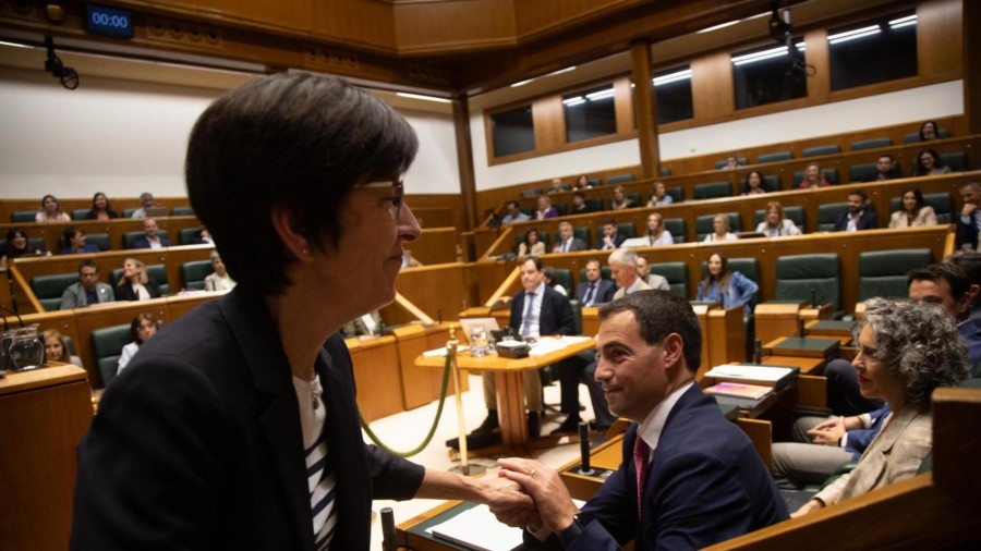 Eusko Legebiltzarrak Estefanía Beltrán de Herediarenganako konfiantza berretsi du senatari autonomiko izateko EAJ-PNVtik