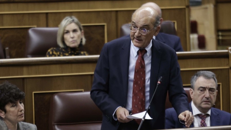 El Grupo Vasco insta al Gobierno español a fijar protocolos “adecuados” para identificar y repatriar a las personas migrantes fallecidas en tránsito en el mar y evitar el lucro de mafias 