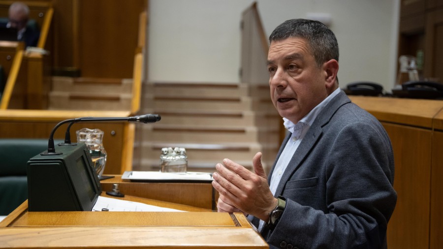 EAJ-PNVk konpromisoa agertu du Ertzaintzak erabiltzen duen ekipamendua eta materiala eguneratzeko