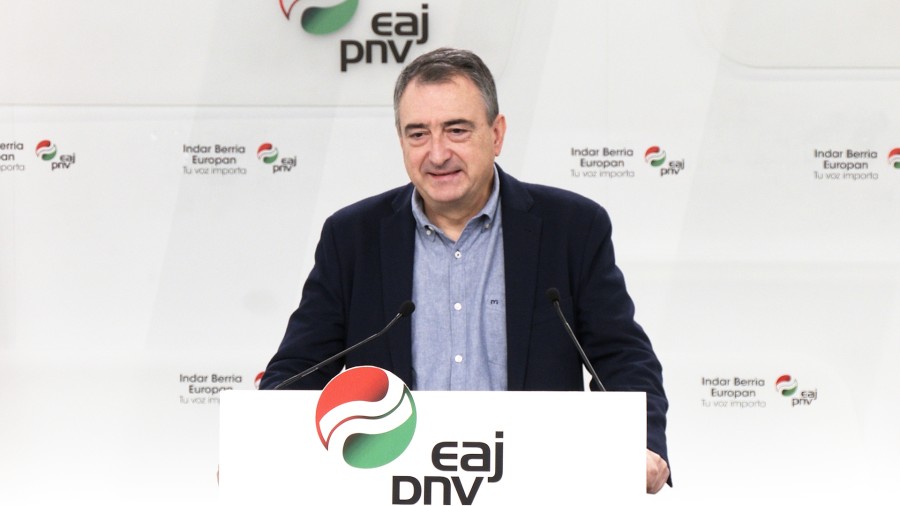 Aitor Esteban, Konstituzio egunean: “Euskal hiritargoaren ahotsa izaten jarraituko du EAJ-PNVk Euskadiren nazio aitortza lortzeko” 
