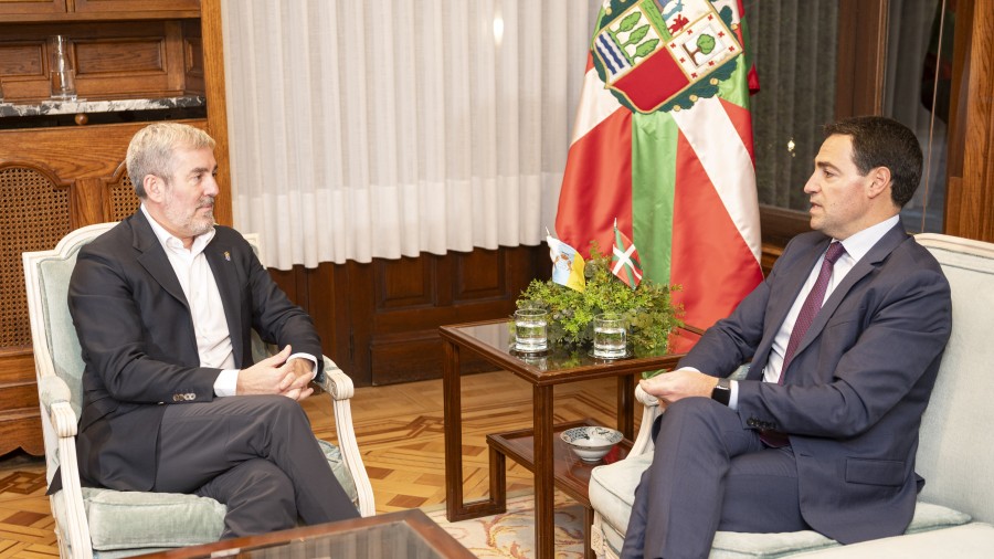 Euskadi y Canarias elaboran una propuesta conjunta en gestión de migración