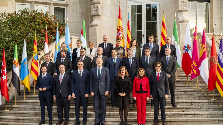 El Lehendakari Pradales propone al Gobierno español soluciones excepcionales para hacer frente a la falta de médicos