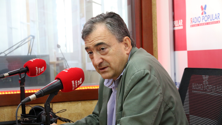 Aitor Esteban: 