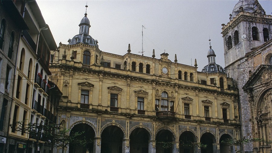 El PNV de Gipuzkoa reclama a EH Bildu y al alcalde de Hernani claridad y contundencia ante los actos violentos de la noche de San Juan