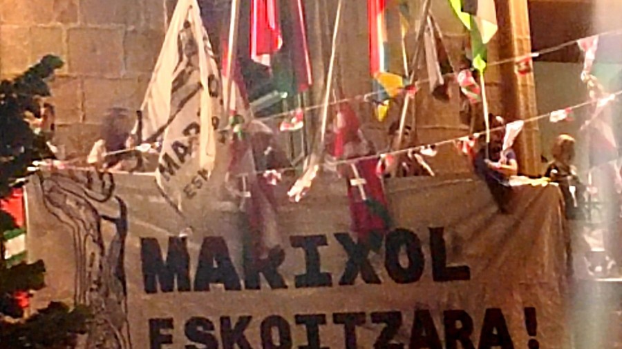 Danborradan ‘Anbotoren‘ aldeko pankarta jarri izana salatu du Eskoriatzako EAJ-PNVk