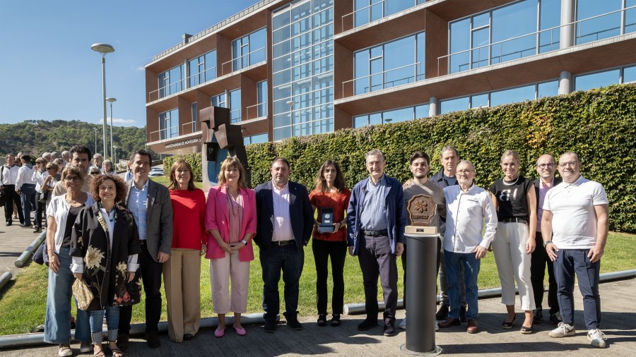  La Sociedad de Ciencias Aranzadi recibe en Lizarra el XXI Premio Manuel de Irujo por su labor en la recuperación de las raíces y la historia de Nafarroa