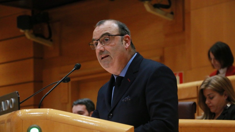 RTVE se abre a emitir en Nafarroa el documental 'A flor de tierra' sobre las exhumaciones tempranas tras el franquismo, a propuesta de EAJ-PNV RTVE se abre a emitir en Nafarroa el documental 'A flor de tierra' sobre las exhumaciones tempranas tras el franquismo, a propuesta de EAJ-PNV