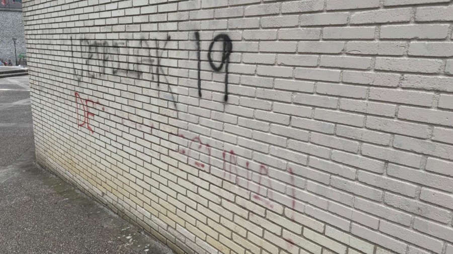 El PNV de Zestoa denuncia la falta de limpieza en los barrios y la degradación de los puntos de recogida de basura