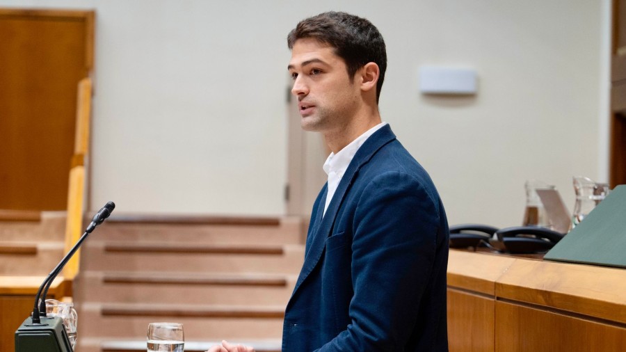 Joseba Díez Antxustegik txalotu egin du Zupiria sailburuak delituak egiten dituzten pertsonen jatorriari buruzko datuak argitaratzeko izan duen ausardia