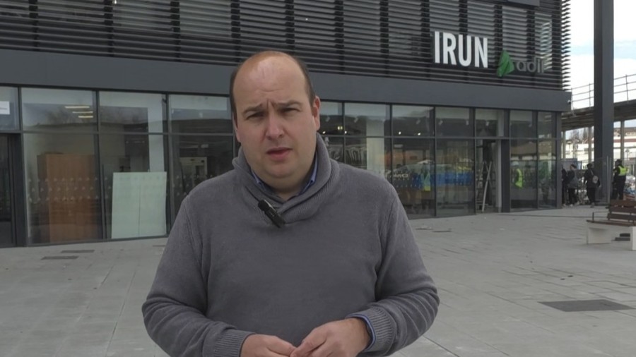 Geltoki modernoagoa, baina lotura estrategikoa oraindik garatzeko duena Geltoki modernoagoa, baina lotura estrategikoa oraindik garatzeko duena