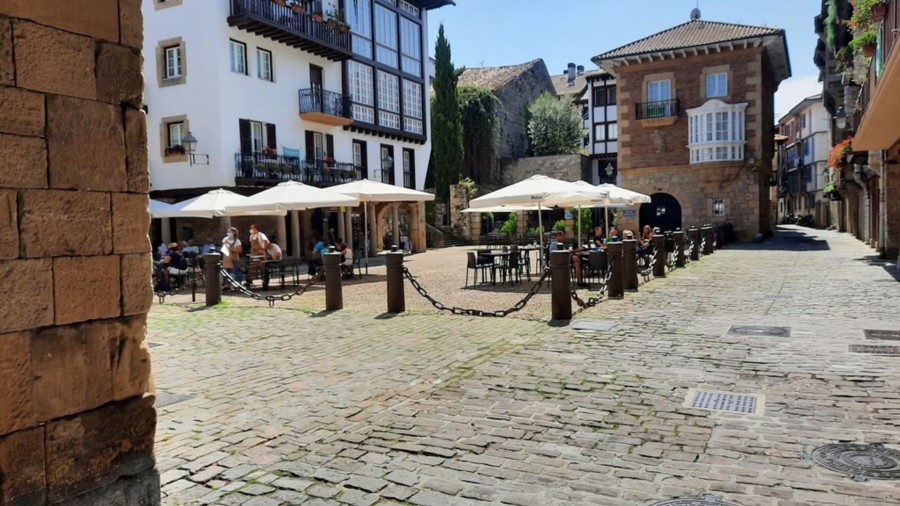 EAJ-PNVk salatu du terrazak arautzeko ordenantza benetako elkarrizketarik eta adostasunik gabe inposatu dela, Abotsanitzen ohiko jardunaren arabera