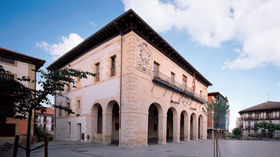 EH Bildu rechaza debatir la moción de EAJ-PNV, pese a admitir que, hoy por hoy, no cuenta con informe económico-financiero que avale la entrada de Oiartzun en Garbitania EH Bildu rechaza debatir la moción de EAJ-PNV, pese a admitir que, hoy por hoy, no cuenta con informe económico-financiero que avale la entrada de Oiartzun en Garbitania