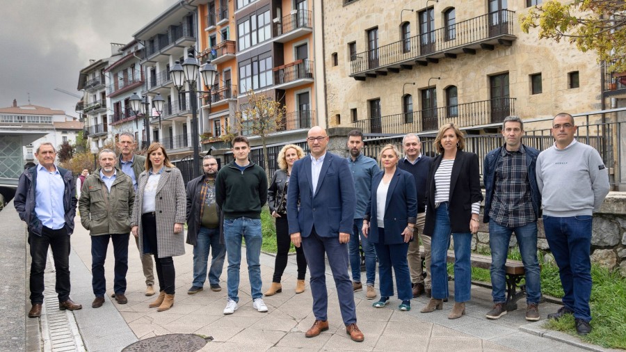 EAJ-PNV de Azpeitia refuerza su compromiso con la sokamuturra EAJ-PNV de Azpeitia refuerza su compromiso con la sokamuturra