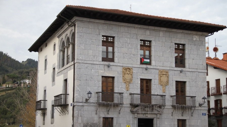 EAJ-PNV de Markina-Xemein muestra su apoyo inequívoco al agente municipal agredido y exige a la alcaldesa que rectifique su actitud