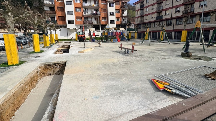 EAJ-PNV de Lazkao celebra el inicio de las obras para la cobertura del parque de Areso en Lazkao EAJ-PNV de Lazkao celebra el inicio de las obras para la cobertura del parque de Areso en Lazkao