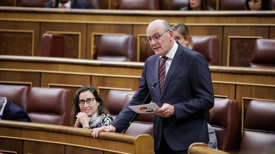 Osagileekin duen gatazka konpontzeko exijitu dio Agirretxeak Osasun ministroari, greba gehiago saihestera begira: “Zure gain har ezazu dagokizun erantzukizuna, ezin baituzu eskuordetu ezta diluitu ere” Osagileekin duen gatazka konpontzeko exijitu dio Agirretxeak Osasun ministroari, greba gehiago saihestera begira: “Zure gain har ezazu dagokizun erantzukizuna, ezin baituzu eskuordetu ezta diluitu ere”