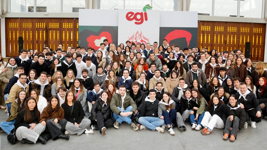 Euskadiren eraikuntzan buru belarri arituko den gazteria aldarrikatzen du Estebanek 