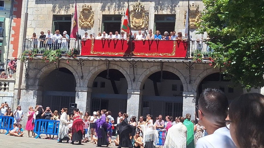 EAJ-PNV de Lekeitio denuncia el boicot a representantes institucionales impulsado por EH Bildu en San Pedroak EAJ-PNV de Lekeitio denuncia el boicot a representantes institucionales impulsado por EH Bildu en San Pedroak