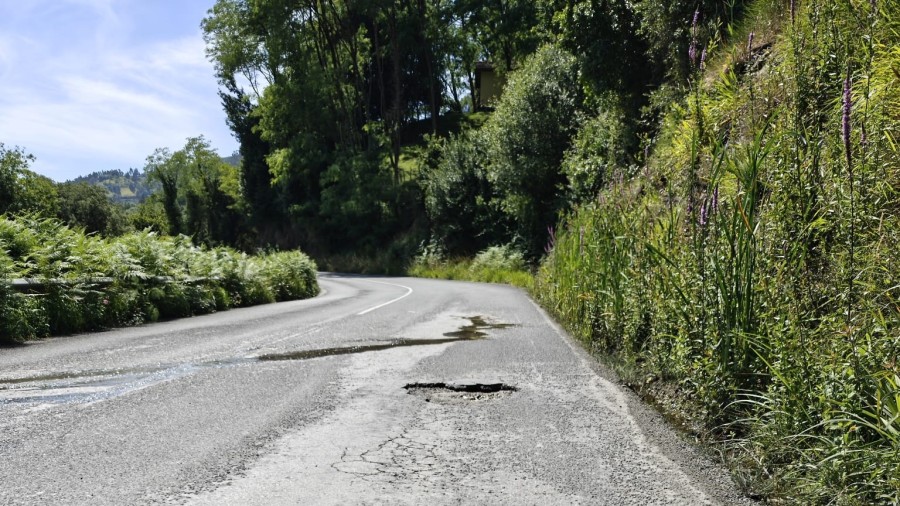 EAJ-PNV de Ondarroa denuncia el grave deterioro de la carretera municipal que une Kamiñazpi y Errenteria EAJ-PNV de Ondarroa denuncia el grave deterioro de la carretera municipal que une Kamiñazpi y Errenteria