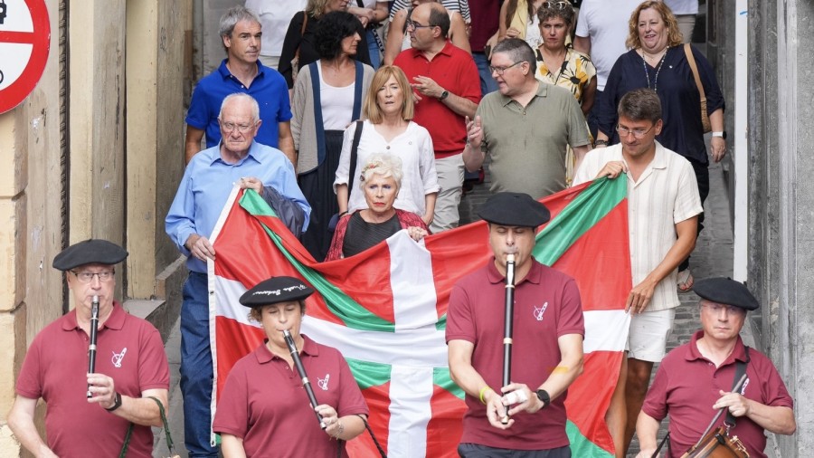 “EAJ-PNVren lidergoa Euskadiren askatasunaren eta euskal herritar guztien eskubideen etengabeko defentsan oinarritzen da”, nabarmendu du GBBko presidenteak “EAJ-PNVren lidergoa Euskadiren askatasunaren eta euskal herritar guztien eskubideen etengabeko defentsan oinarritzen da”, nabarmendu du GBBko presidenteak
