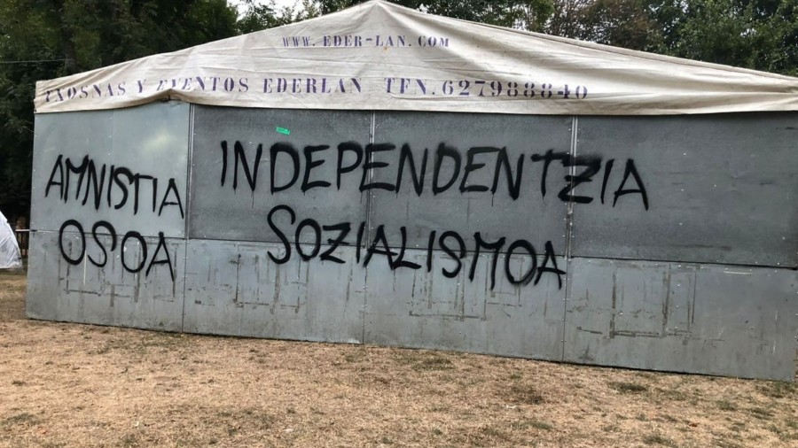 EAJ-PNV Eibar denuncia los ataques contra las txosnas de Arrate y advierte: “La intolerancia política no puede tener cabida en Eibar” EAJ-PNV Eibar denuncia los ataques contra las txosnas de Arrate y advierte: “La intolerancia política no puede tener cabida en Eibar”