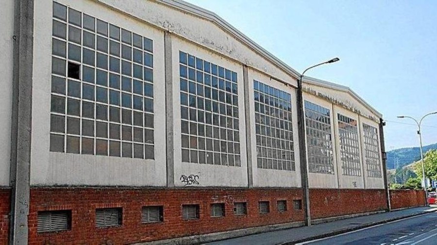 EAJ-PNVk Ferialekuko teilatuaren 25 urteko lagapenaren aurka bozkatu du, San Esteban auzoaren garapen urbanistikoa ez baldintzatzeko